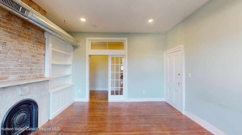 35 Main Street Photo 13