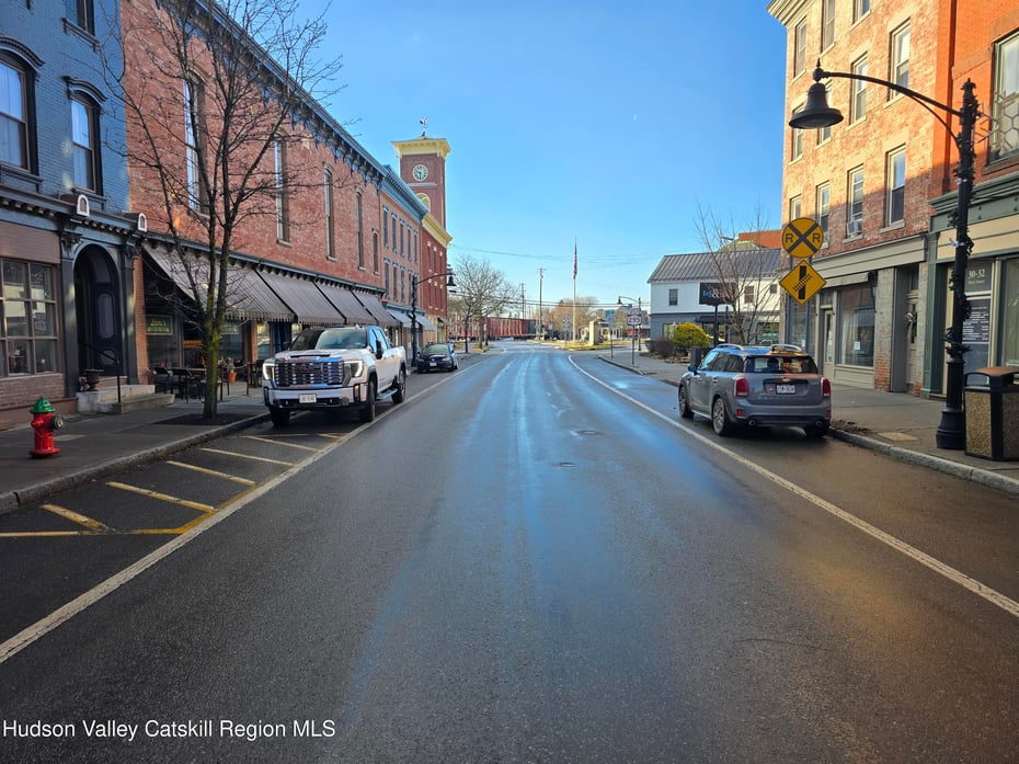 35 Main Street Photo 3