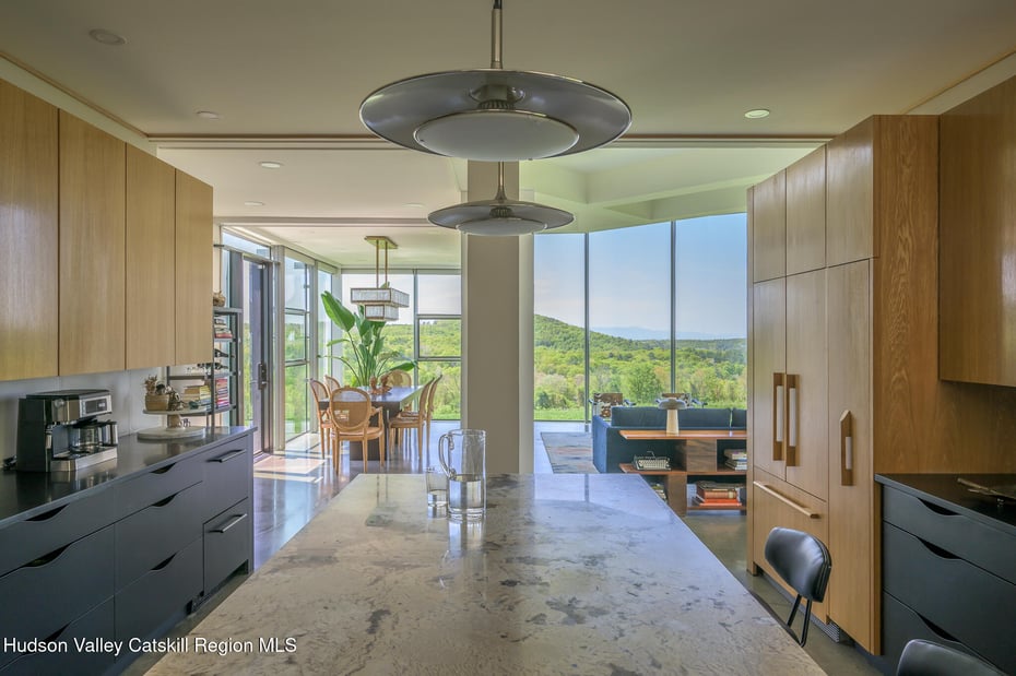 837 Carlson Road Photo 17