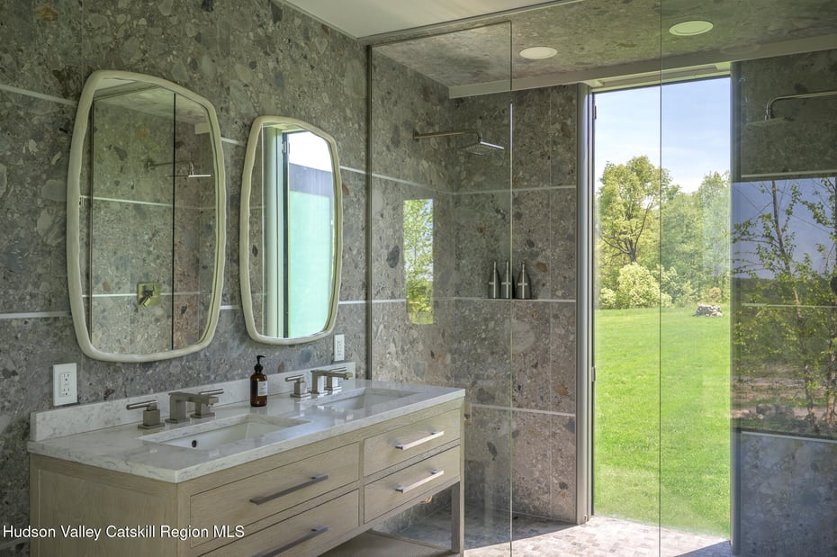 837 Carlson Road Photo 37