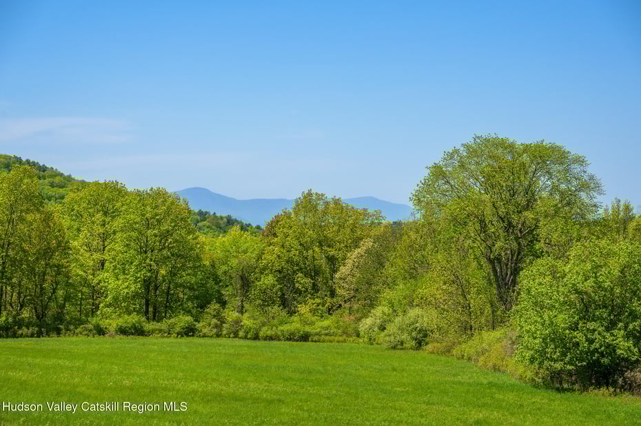 837 Carlson Road Photo 12