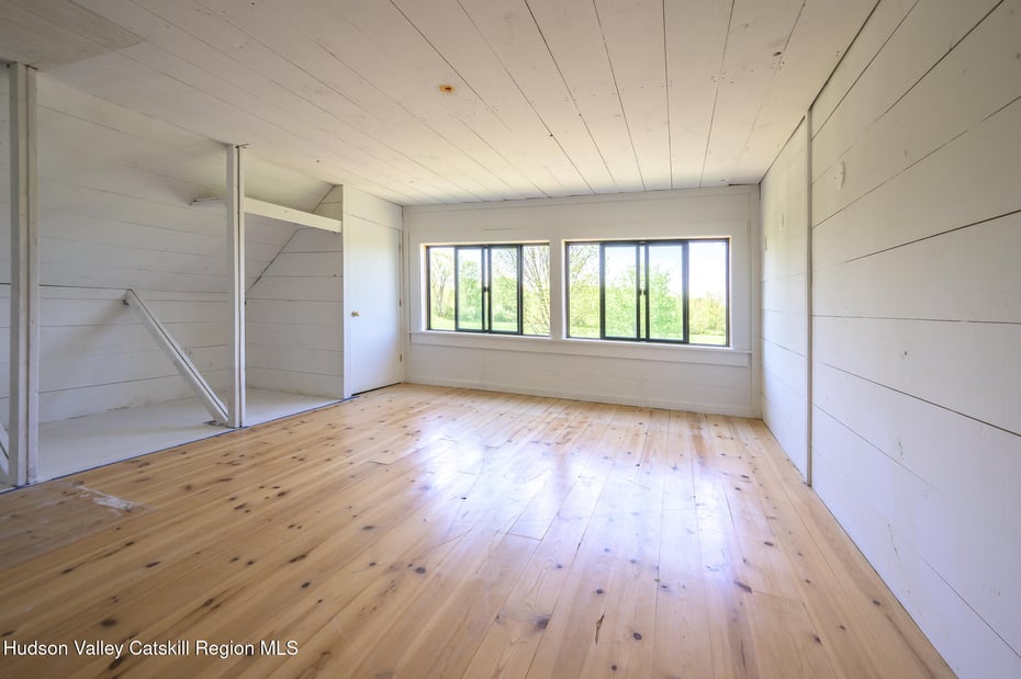 837 Carlson Road Photo 48
