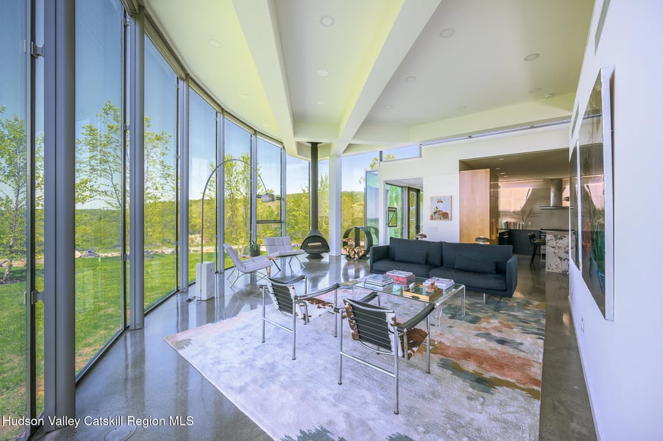 837 Carlson Road Photo 16