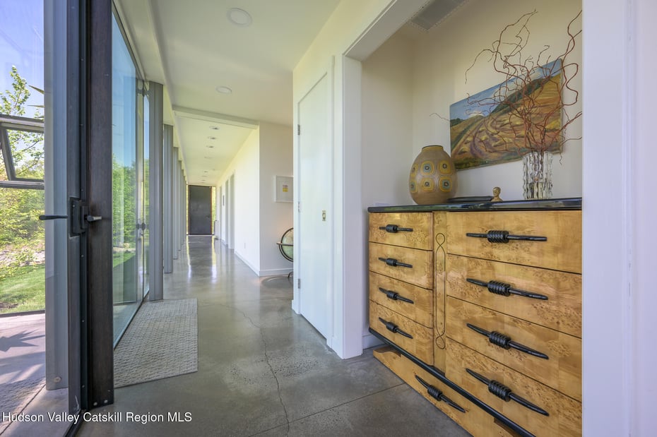 837 Carlson Road Photo 8