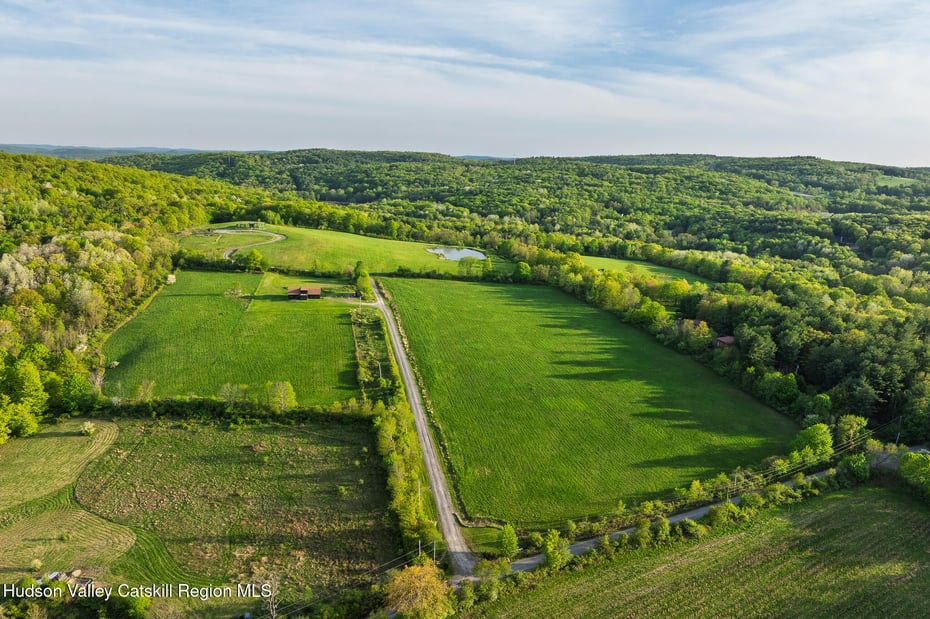 837 Carlson Road Photo 51