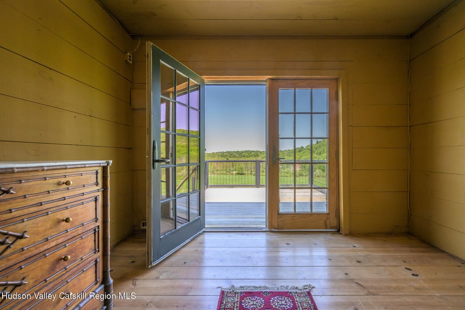 837 Carlson Road Photo 46
