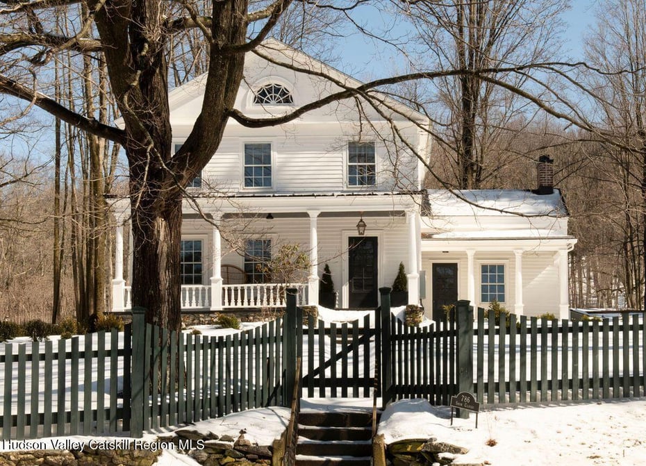 786 New York 203 Photo 2