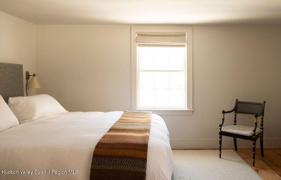 786 New York 203 Photo 15