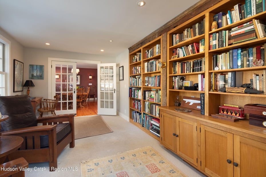 321 Tompkins Road Photo 39