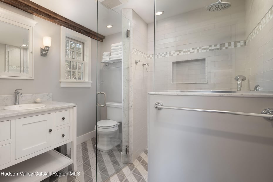 321 Tompkins Road Photo 49