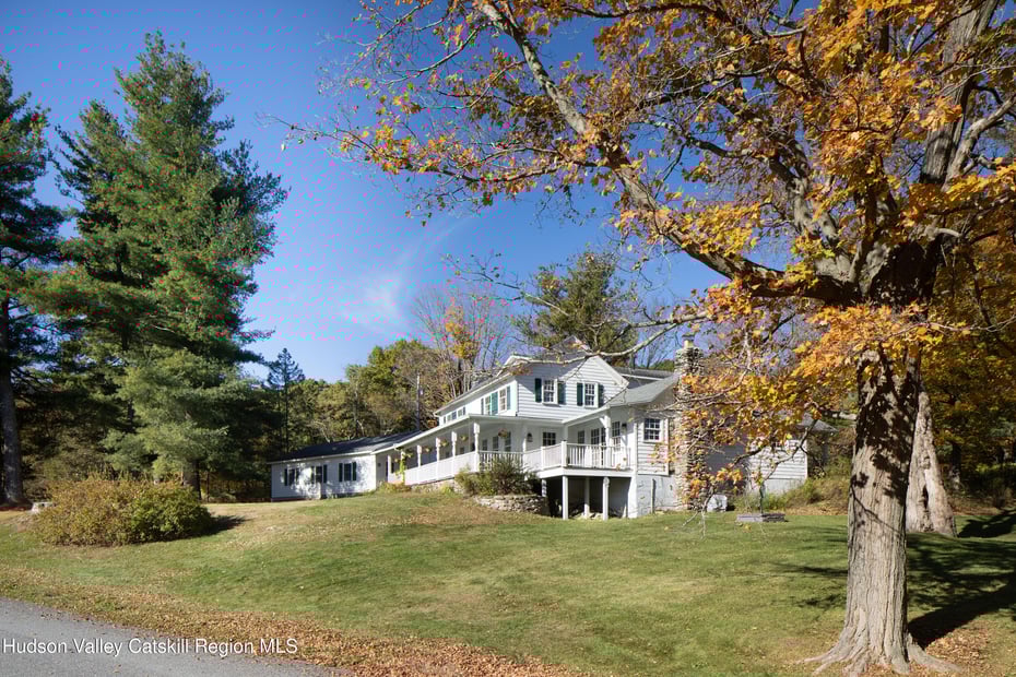 321 Tompkins Road Photo 7