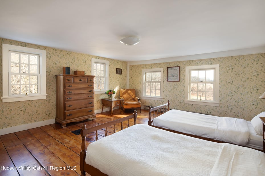 321 Tompkins Road Photo 46