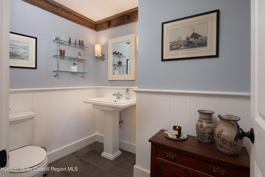 321 Tompkins Road Photo 37