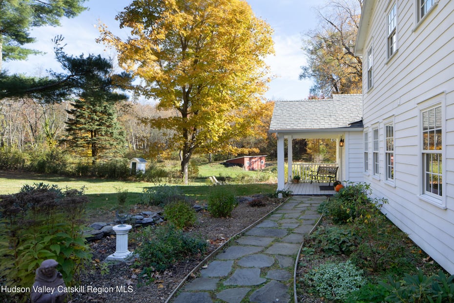 321 Tompkins Road Photo 20