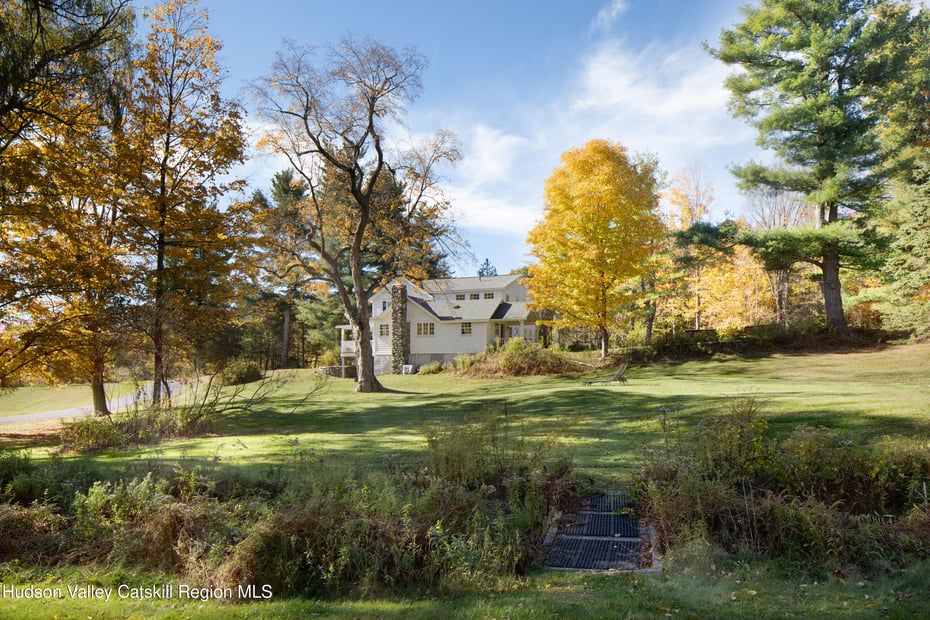 321 Tompkins Road Photo 26