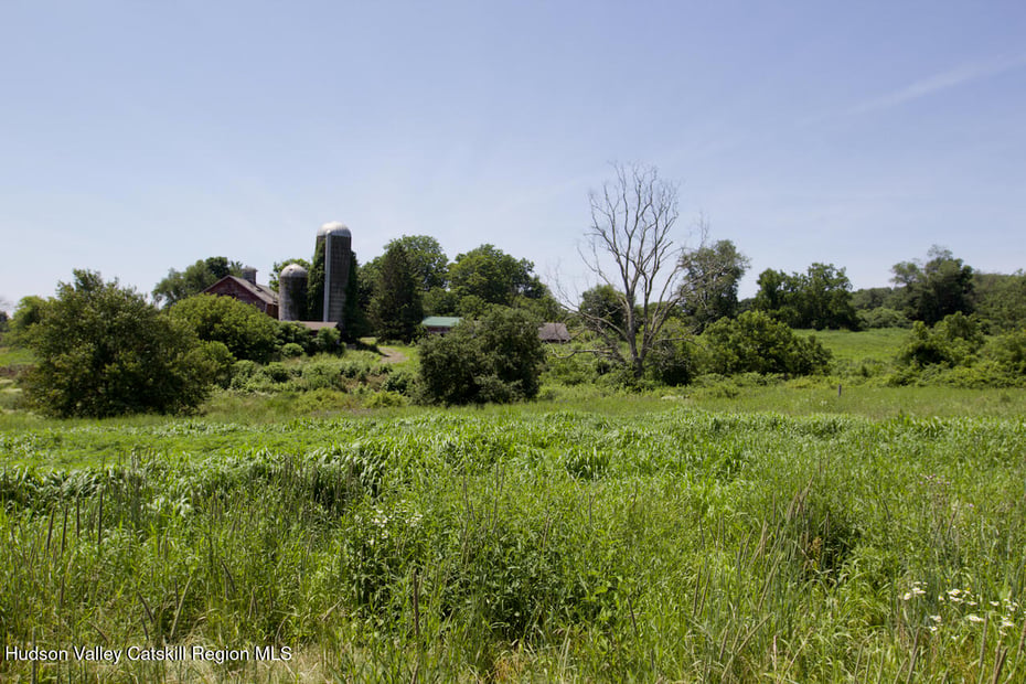 90 W End Road Photo 8