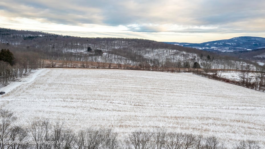 90 W End Road Photo 8