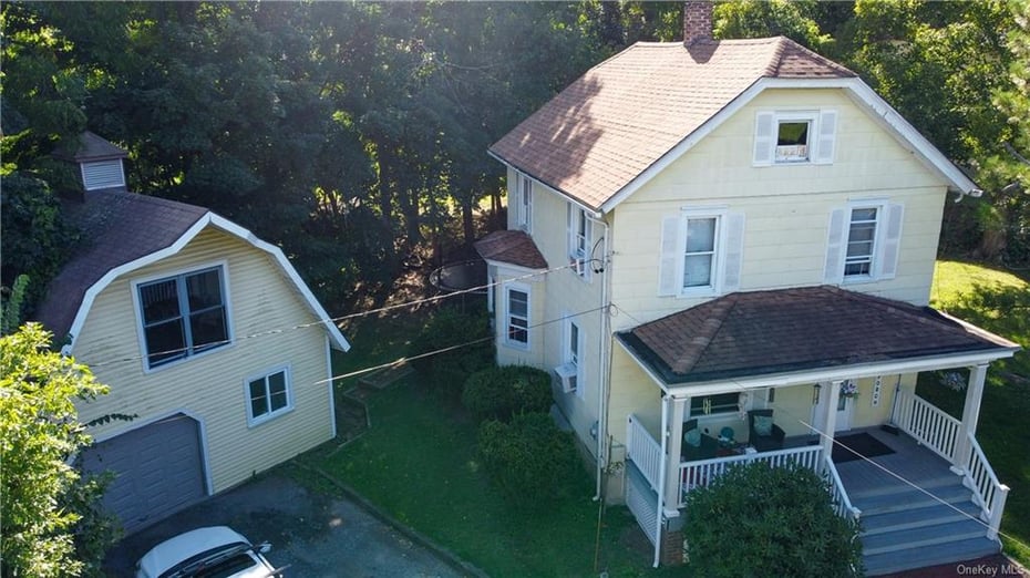 155 Erie Avenue Photo 1