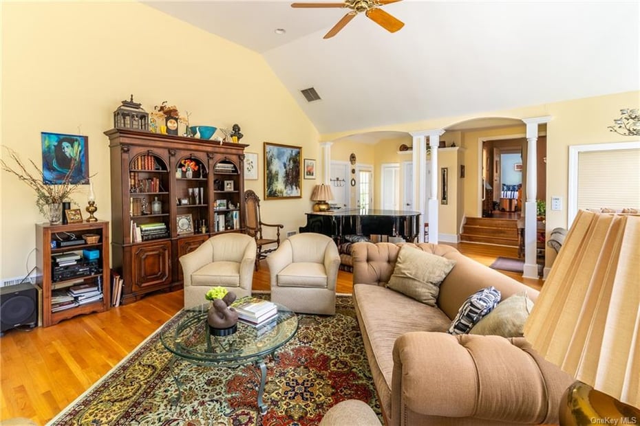 614 Bedford Road Photo 9