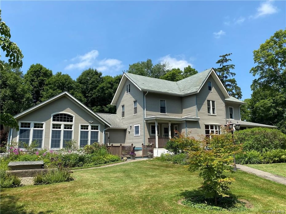 614 Bedford Road Photo 1