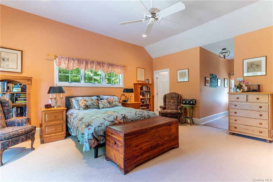 614 Bedford Road Photo 11