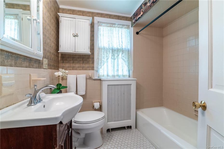 614 Bedford Road Photo 25