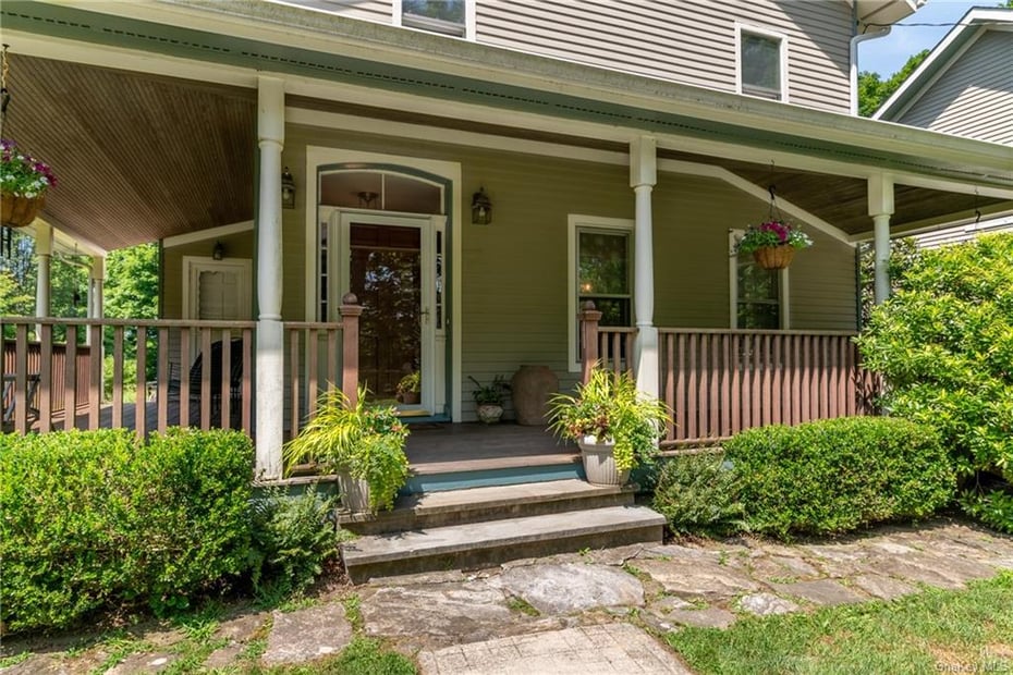 614 Bedford Road Photo 2