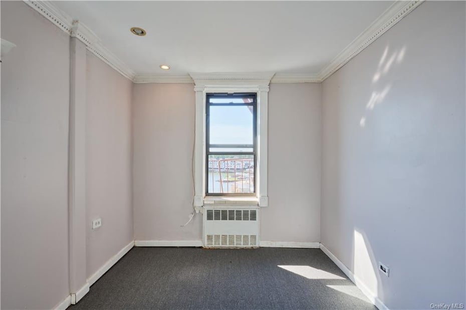 3255 Randall Avenue  #5H Photo 11