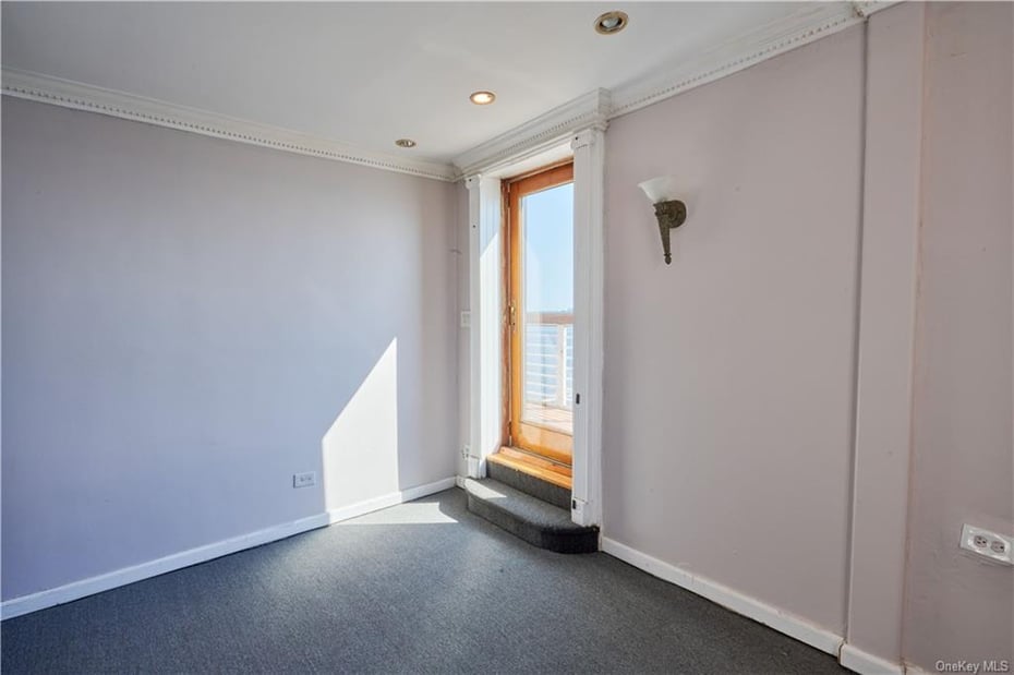 3255 Randall Avenue  #5H Photo 13