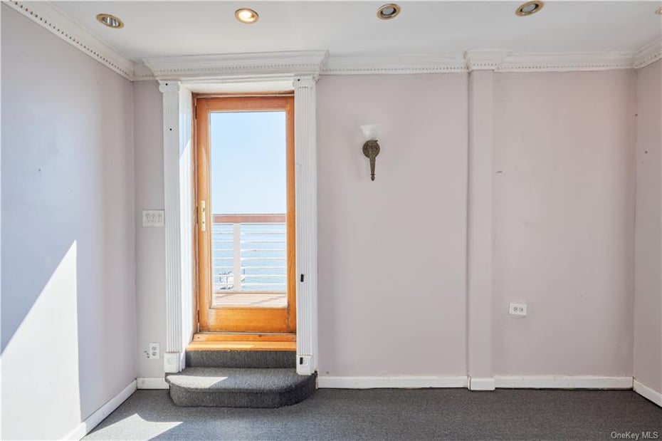 3255 Randall Avenue  #5H Photo 12