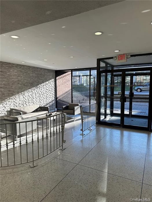395 Westchester Avenue  #4N Photo 3