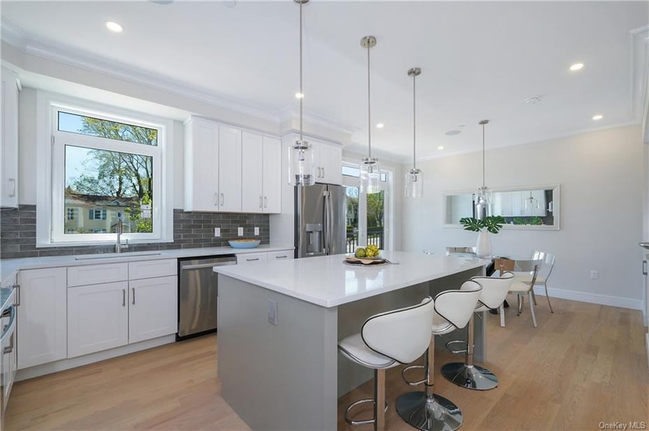 53 Holland Avenue  #2 Photo 3