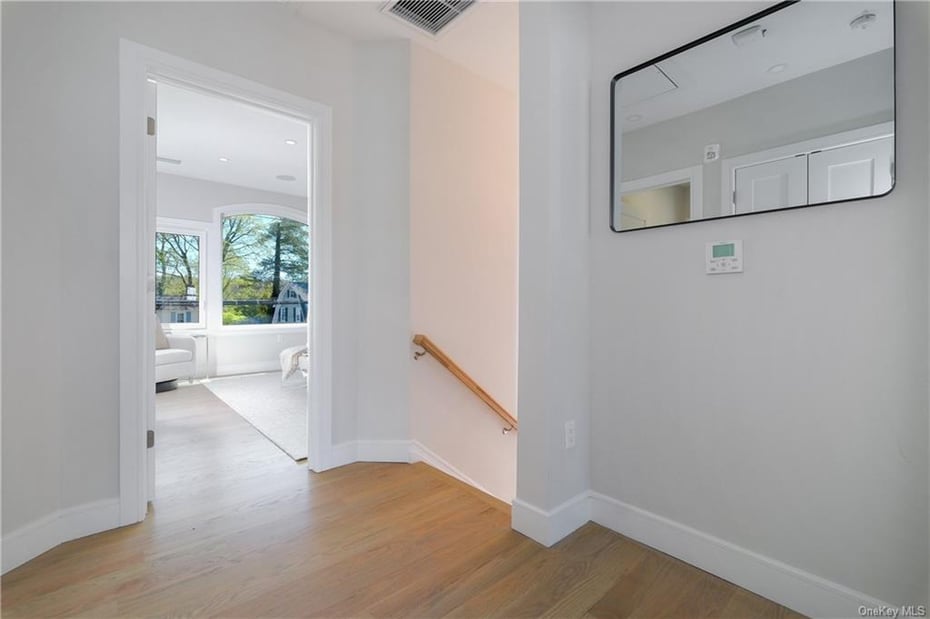 53 Holland Avenue  #2 Photo 18