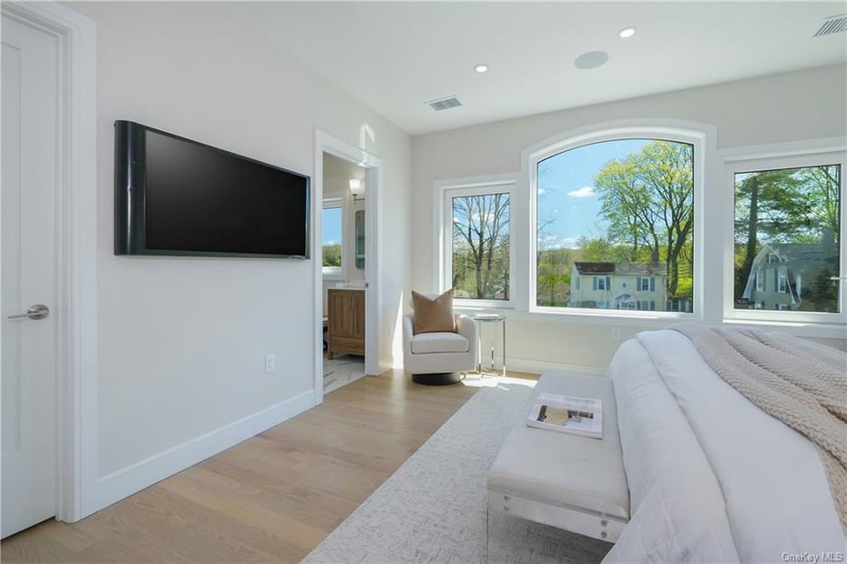 53 Holland Avenue  #2 Photo 22