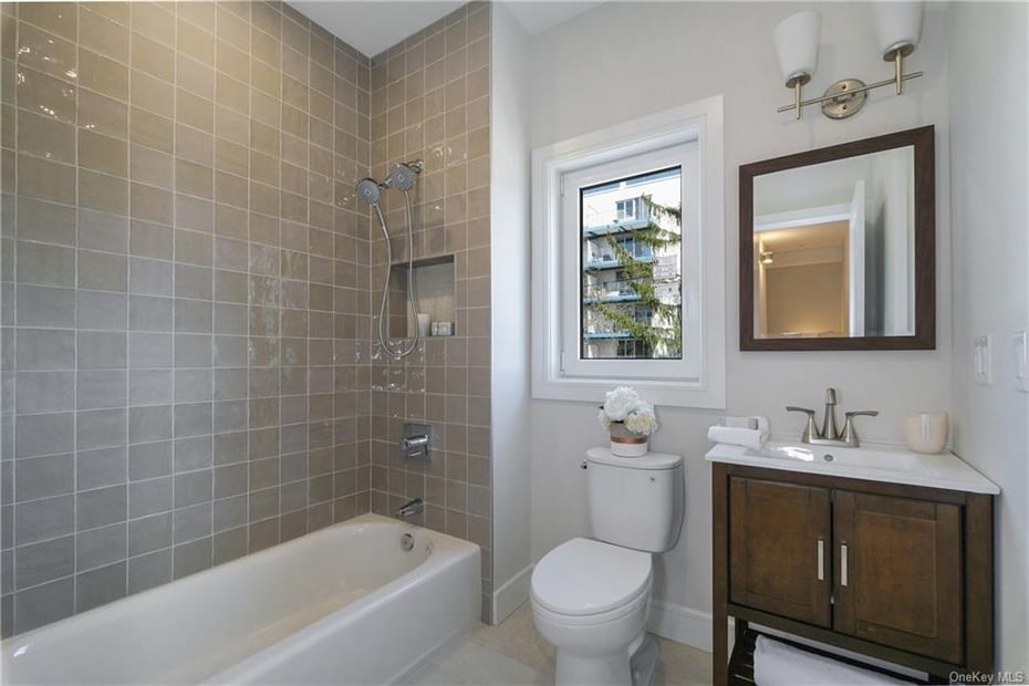 53 Holland Avenue  #2 Photo 29