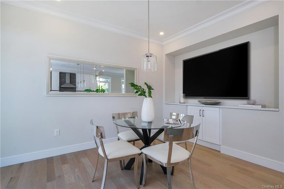 53 Holland Avenue  #2 Photo 8
