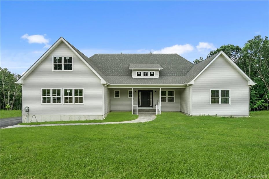 36 Knights Lane Photo 1