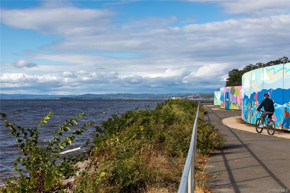 4 Lighthouse Landing  #PH504 Photo 13