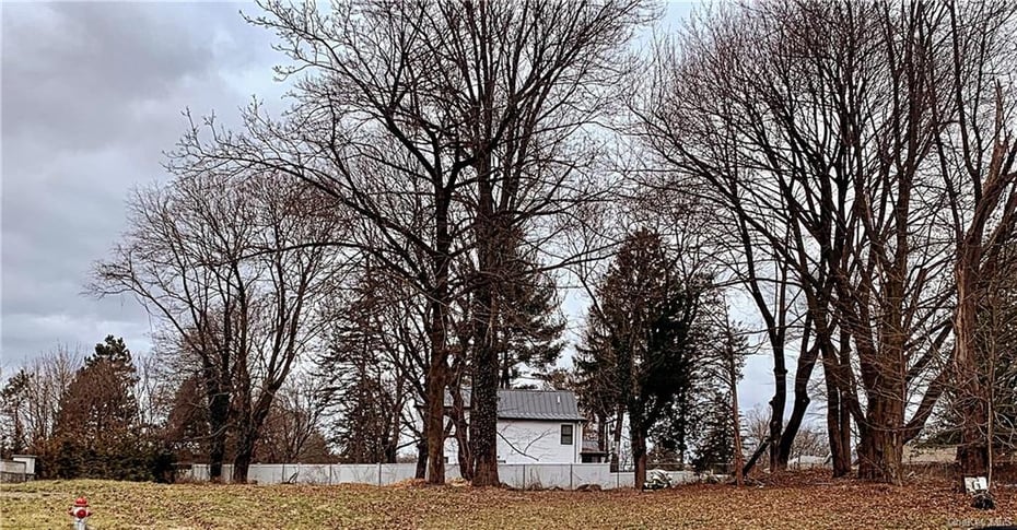 11 Knollwood Crest Photo 5