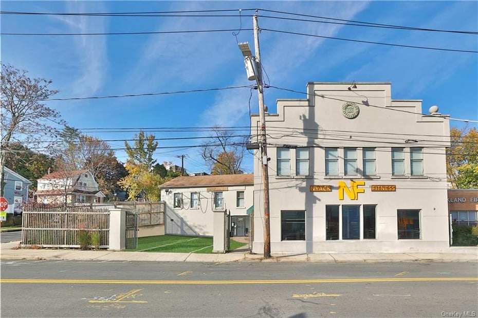 82 S Franklin Street Photo 1