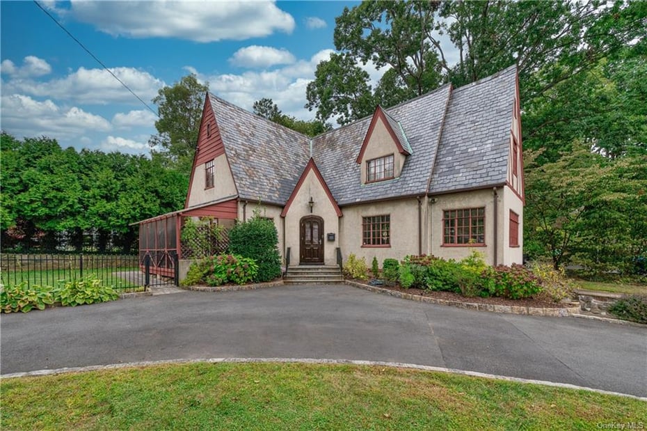30 Iroquois Road Photo 1