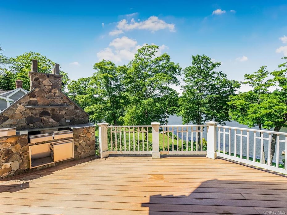 33 Truesdale Lake Drive Photo 11