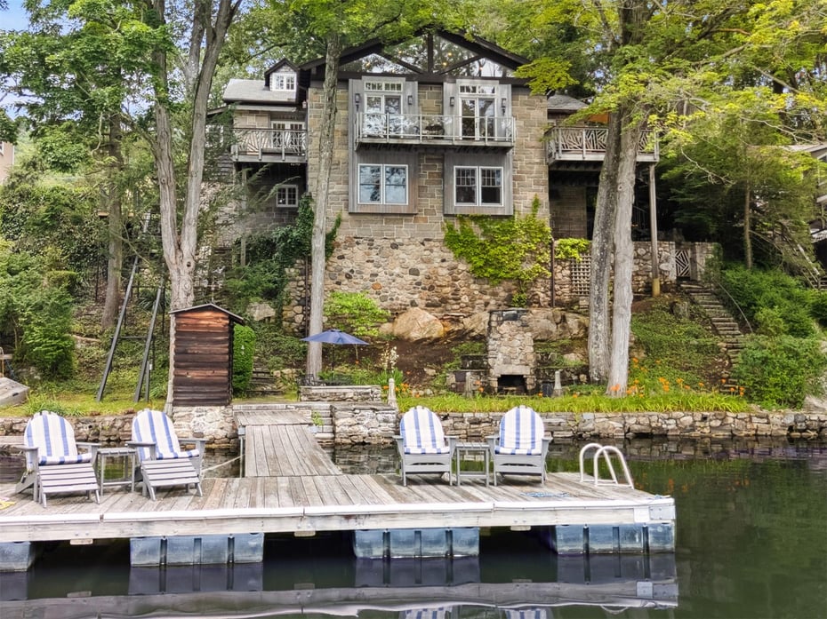 50 Cove Road Photo 1