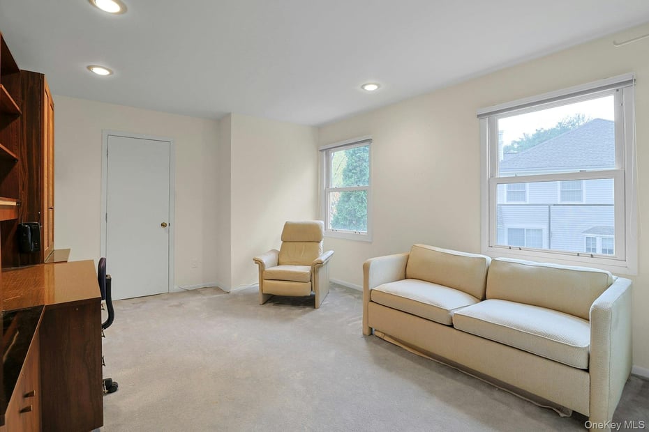 44 Westfield Road Photo 24