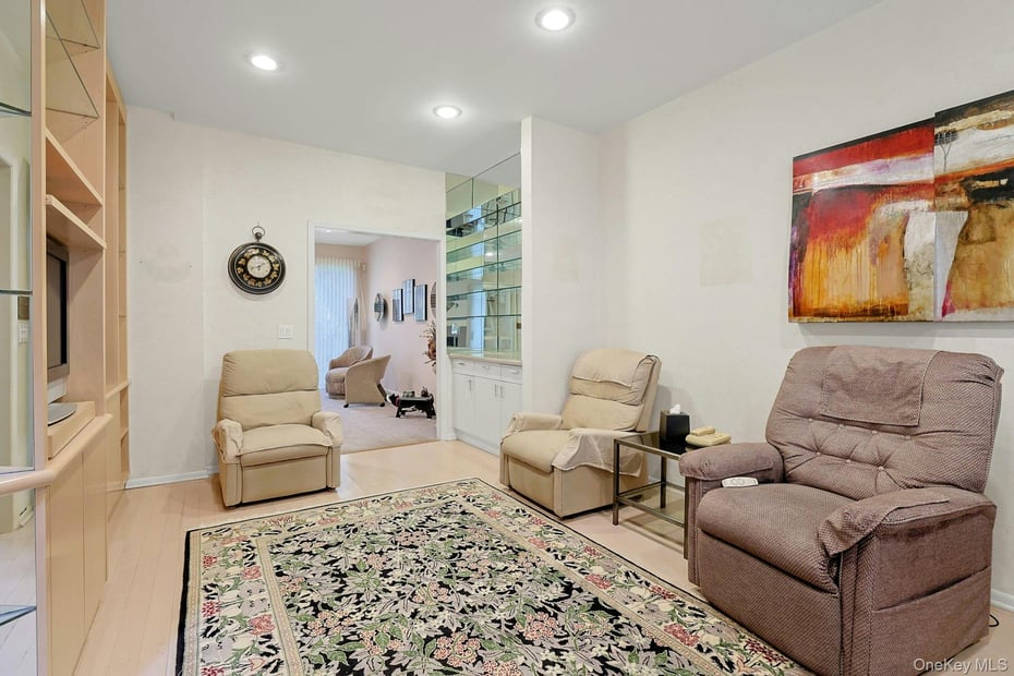 44 Westfield Road Photo 12