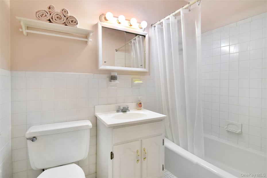 21 Fairview Avenue  #717 Photo 13