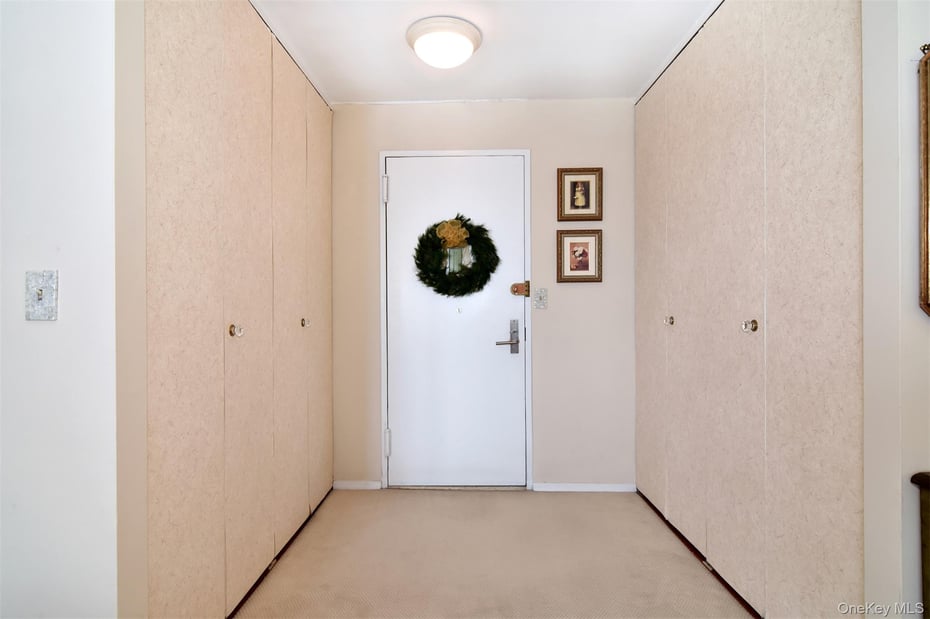 21 Fairview Avenue  #717 Photo 2