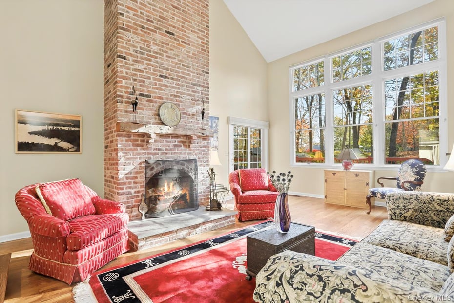 517 Old Chappaqua Road Photo 3