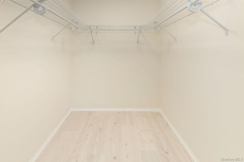 37 Bronxville Glen Drive  #Bldg 5, Unit 1 Photo 16