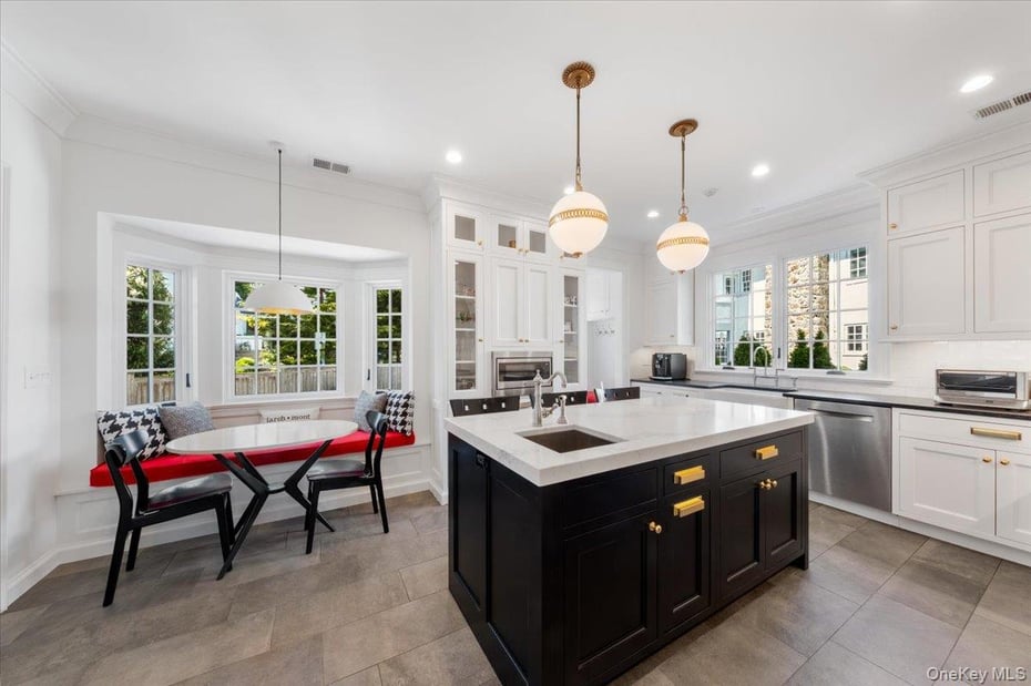 56 Park Avenue Photo 11